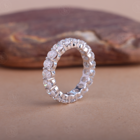 lab-grown-diamond-full-eternity-band-14K-solid-gold-oval-wedding-ring-satyam-diamond