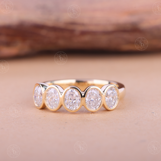 lab-grown-wedding-band