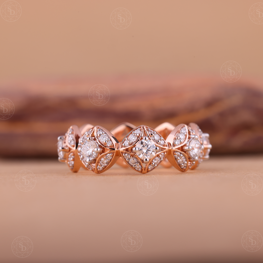 Vintage Floral Lab-Grown Diamond Flower Wedding Band in 14K Gold