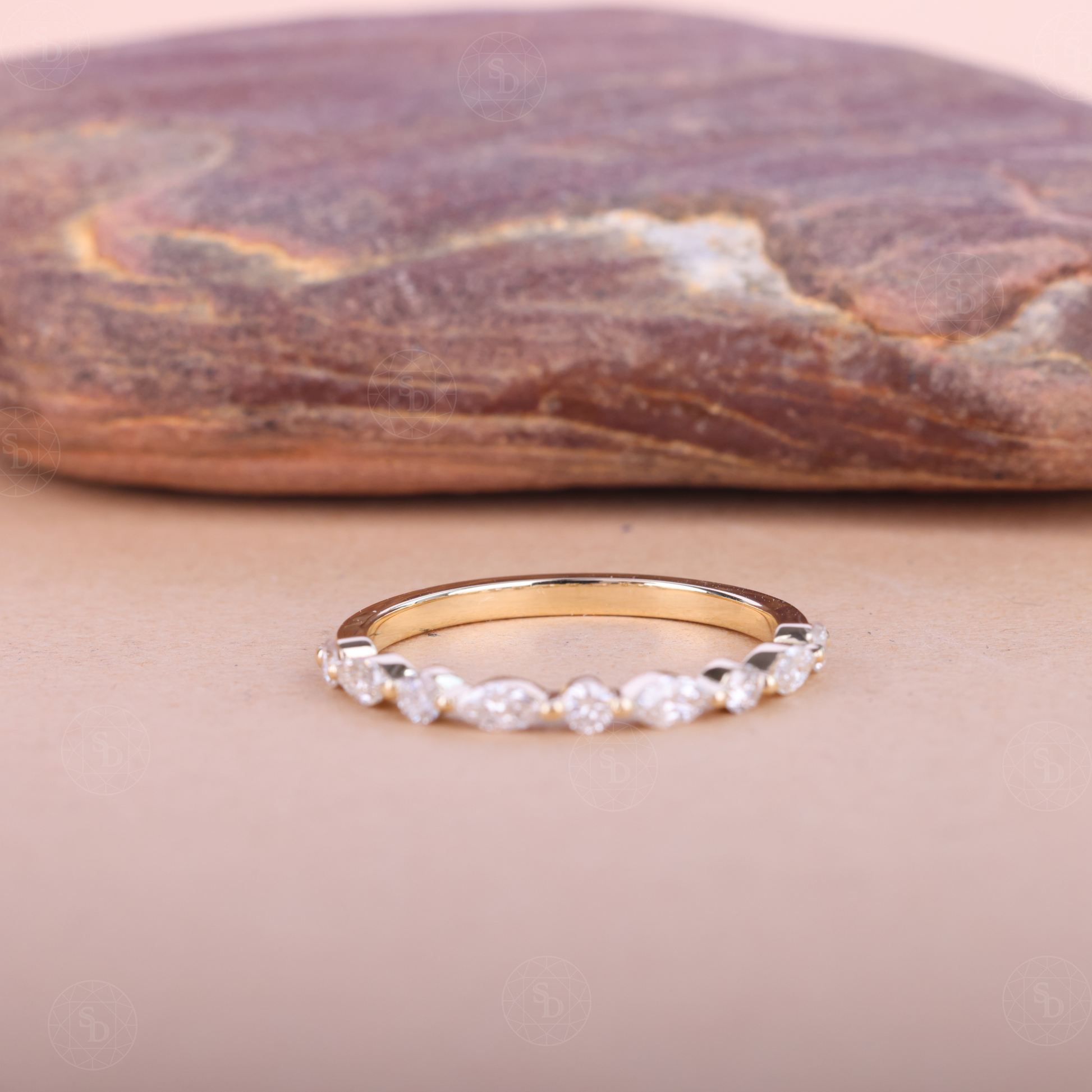 lab-grown-diamond-wedding-band-marquise-_-round-cut-eternity-ring