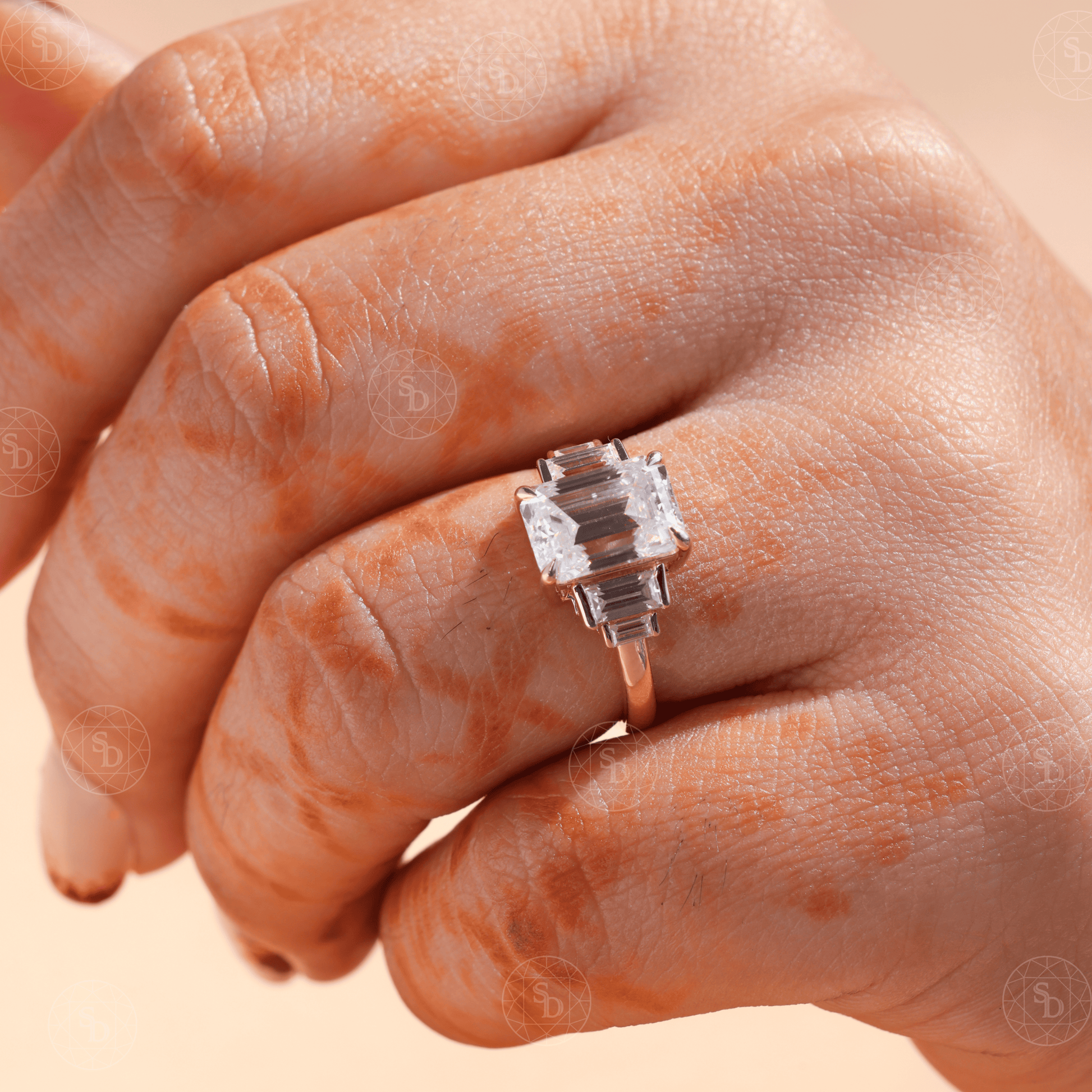 emerald-cut-lab-grown-diamond-engagement-ring