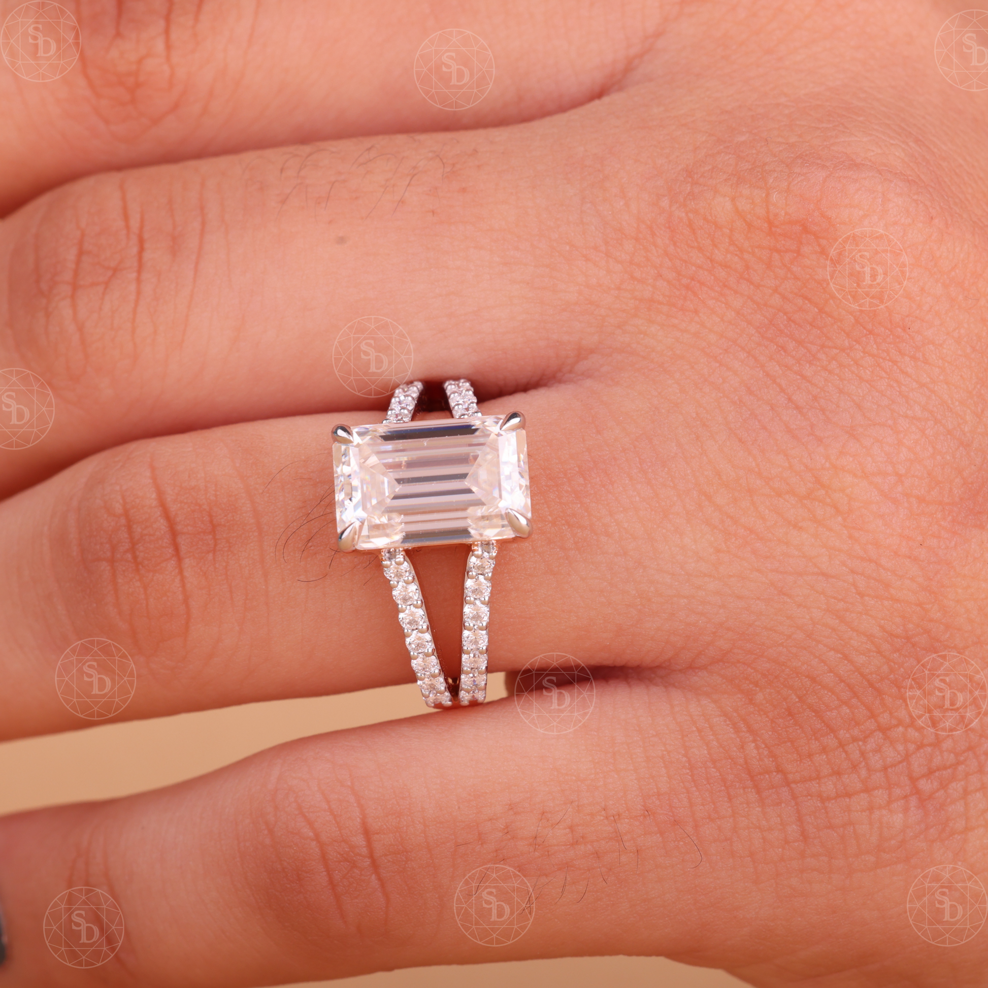 Emerald Cut Lab-Grown Diamond Vintage Split Shank Ring