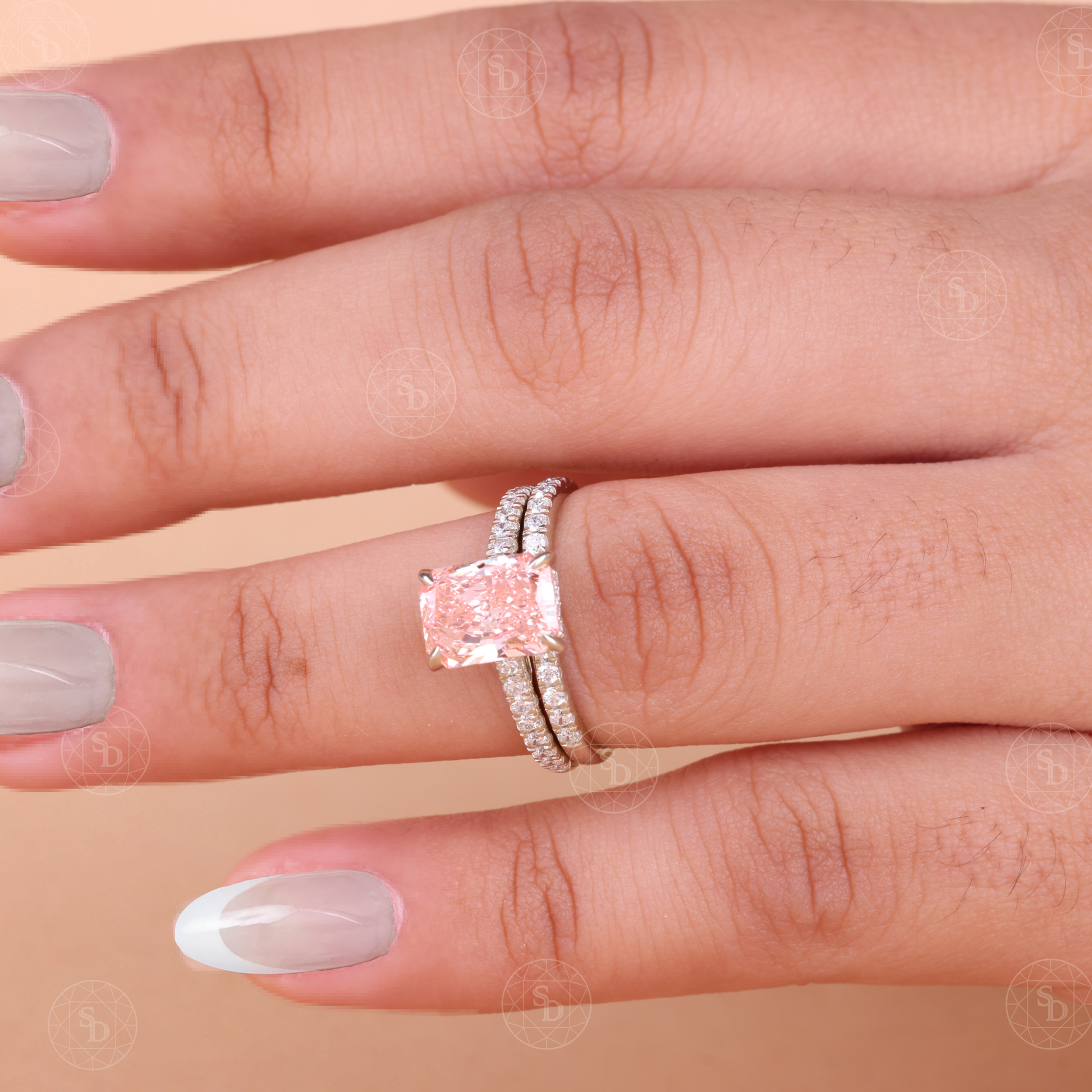 radiant-cut-lab-grown-diamond-satyam-diamond
